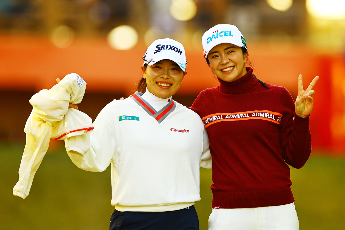 仲良しの堀琴音と朝イチ組で「70」をマーク