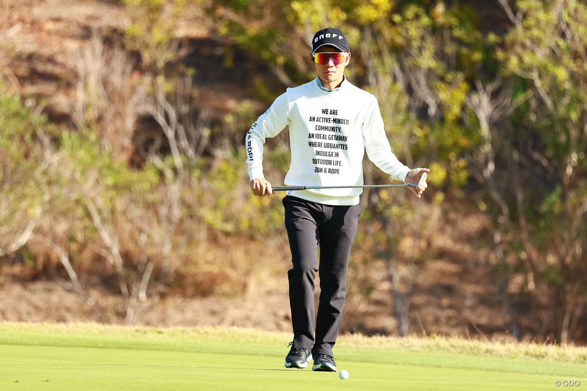 LIVツアーの活躍も楽しみ 2025年 カシオワールドオープンゴルフトーナメント 2日目 浅地洋佑