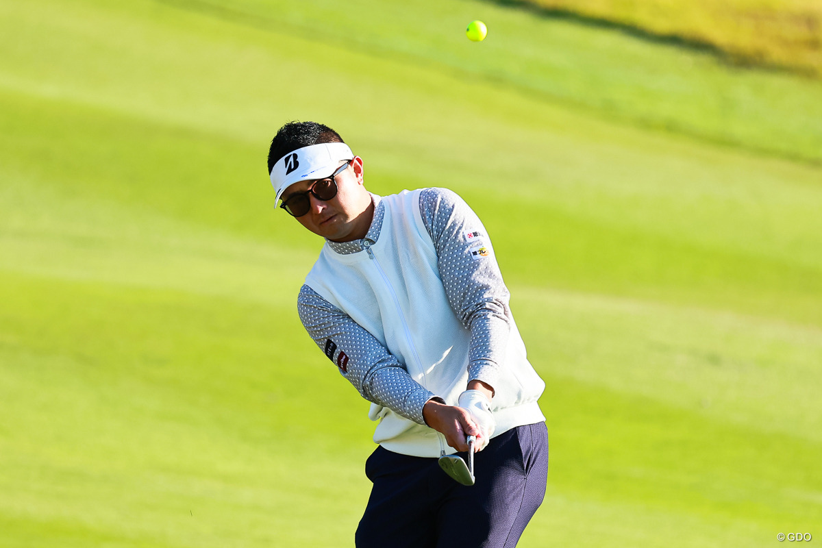 68でラウンド 2025年 カシオワールドオープンゴルフトーナメント 2日目 片岡大育