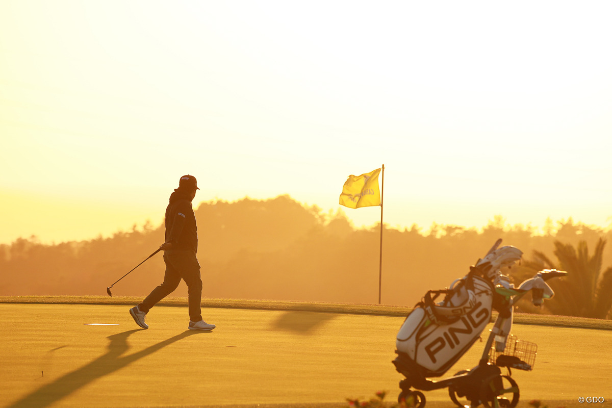 遅くまで練習 2025年 カシオワールドオープンゴルフトーナメント 2日目 米澤蓮