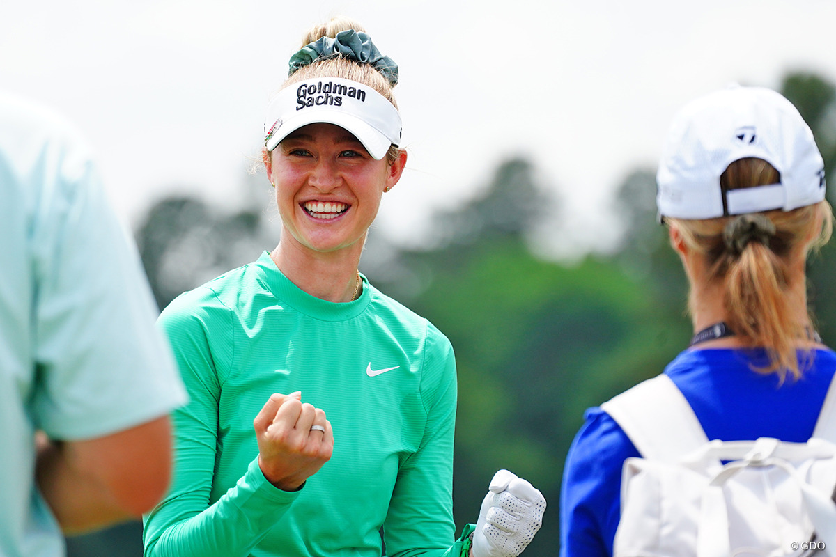 ネリー・コルダが婚約を発表した