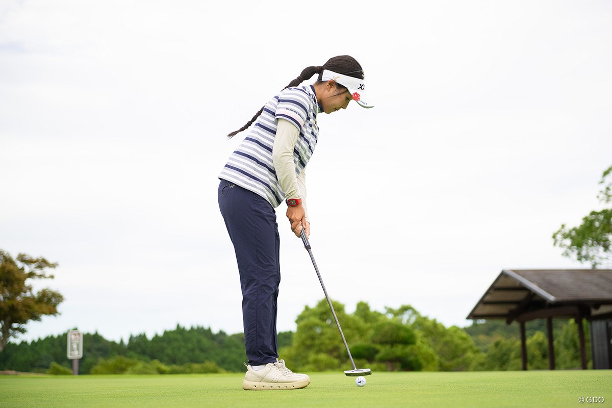 ボールとヘッド「2つの芯」で打てていますか？【青木瀬令奈のThe Putting World#2】 腕の力は使わない