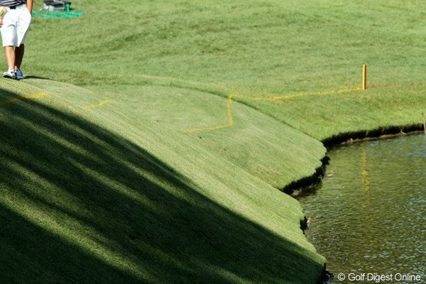 2011年 全米オープン 練習日 グリーン周り 全米オープンのラフは、短い！？グリーン周りでは池へまっしぐら！