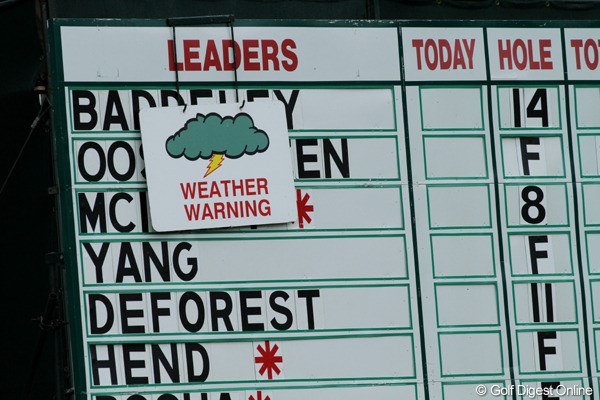 2011年 全米オープン 初日 雷雨注意