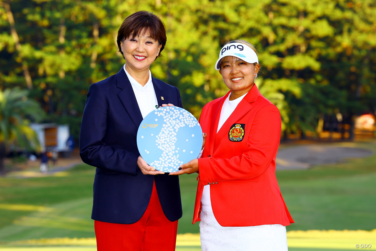 小林会長と 2025年 JLPGAツアーチャンピオンシップリコーカップ 4日目 小林浩美 鈴木愛