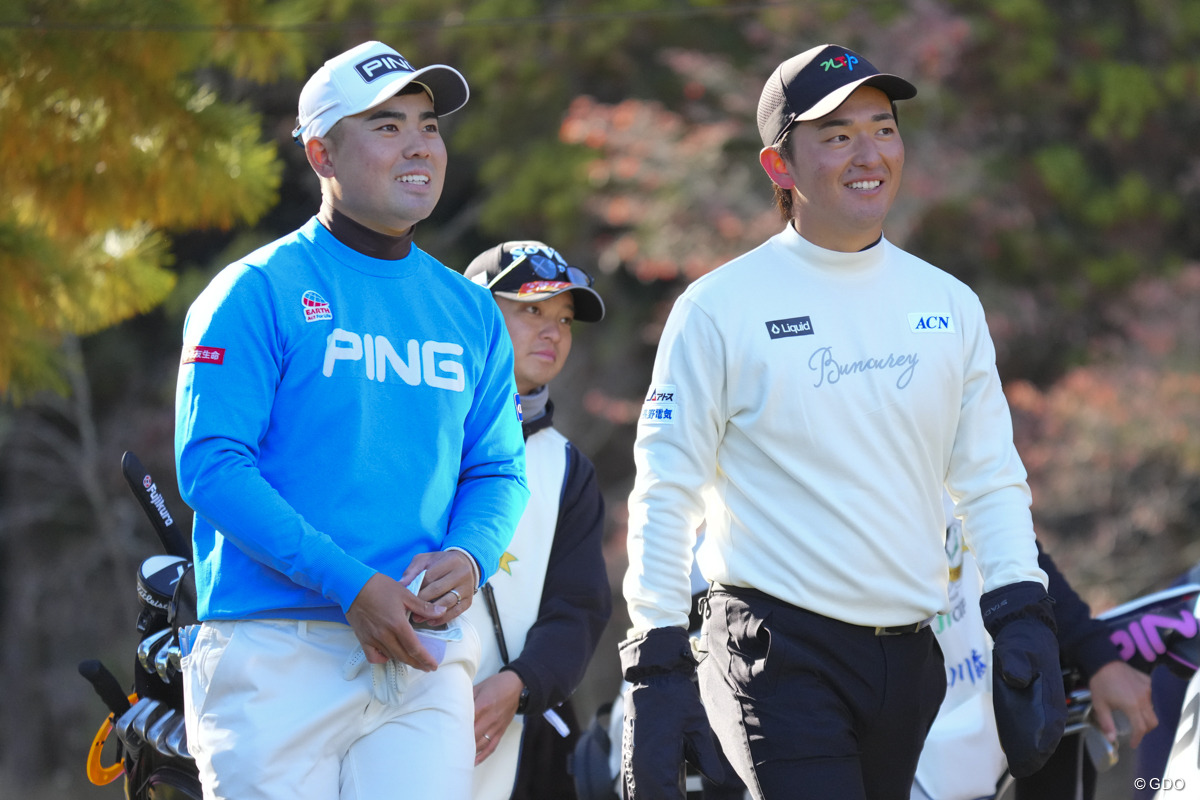 こちらの争う2人も仲良しです。