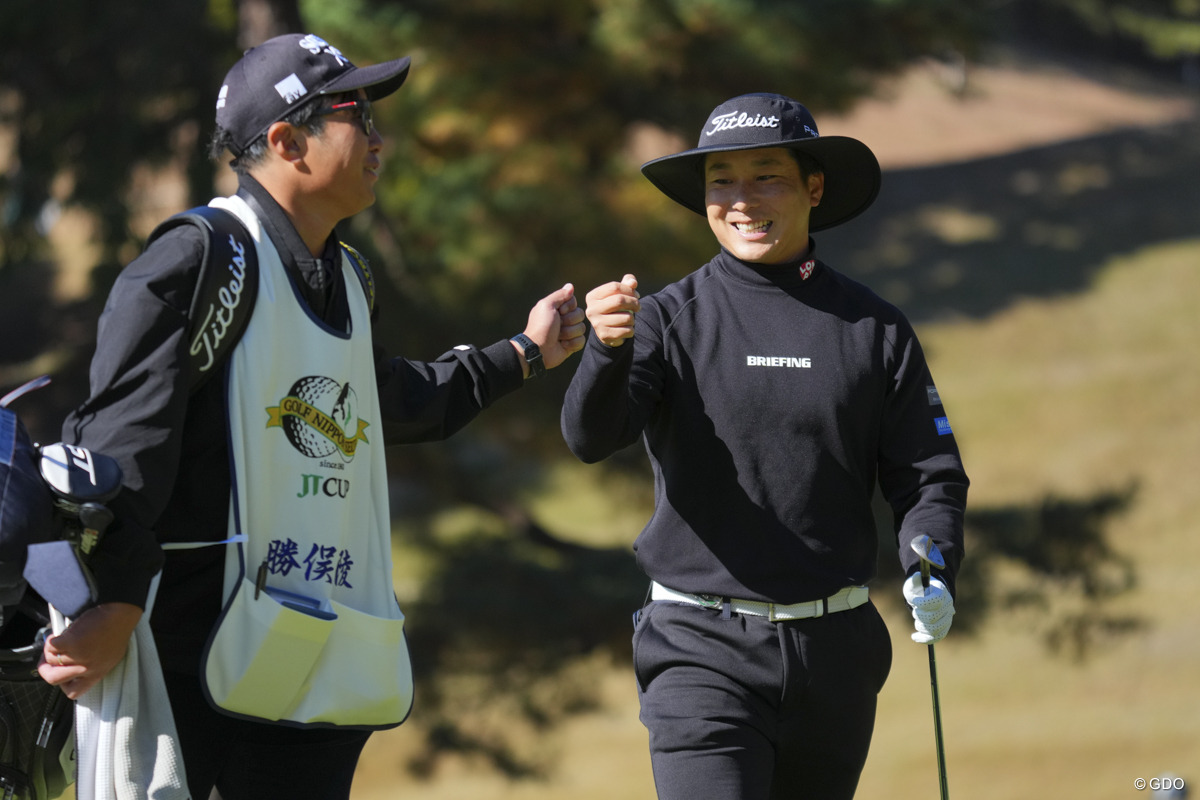 5番、チップインバーディ！ 2025年 ゴルフ日本シリーズJTカップ 初日 勝俣陵