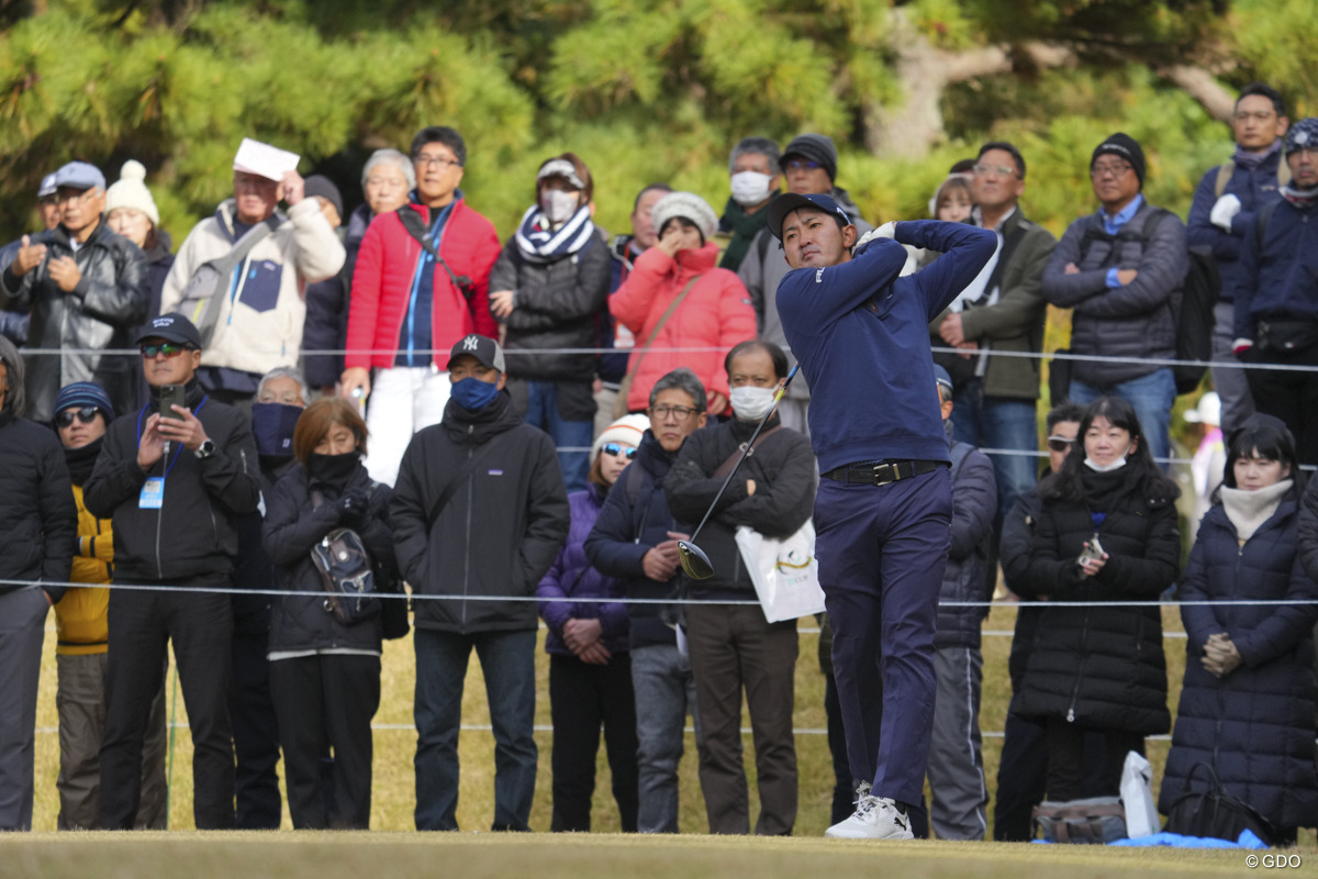 ギャラリーも最終日が楽しみな展開になってきましたね。 2025年 ゴルフ日本シリーズJTカップ 3日目 金谷拓実