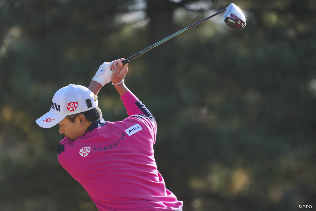 選手会の呼びかけで、出場プロは喪章をつけてプレーした