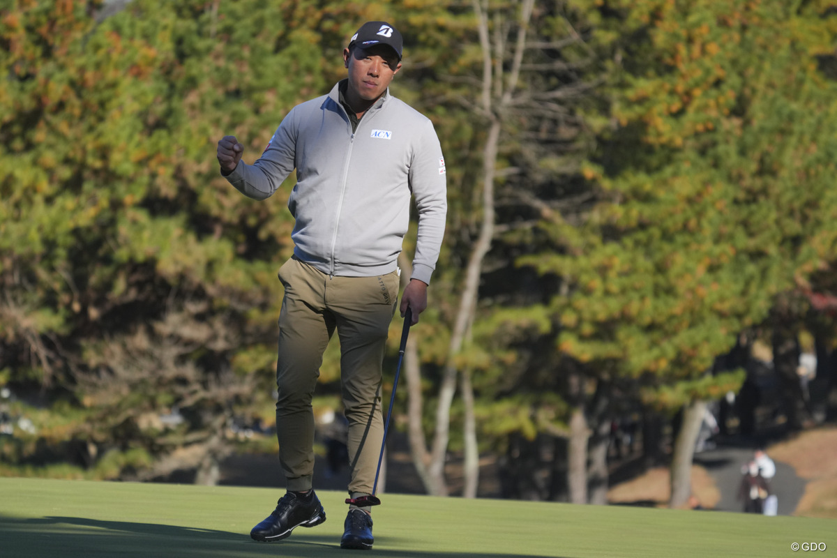 1番、2番連続おはようバーディにガッツポーズ！ 2025年 ゴルフ日本シリーズJTカップ 最終日 堀川未来夢