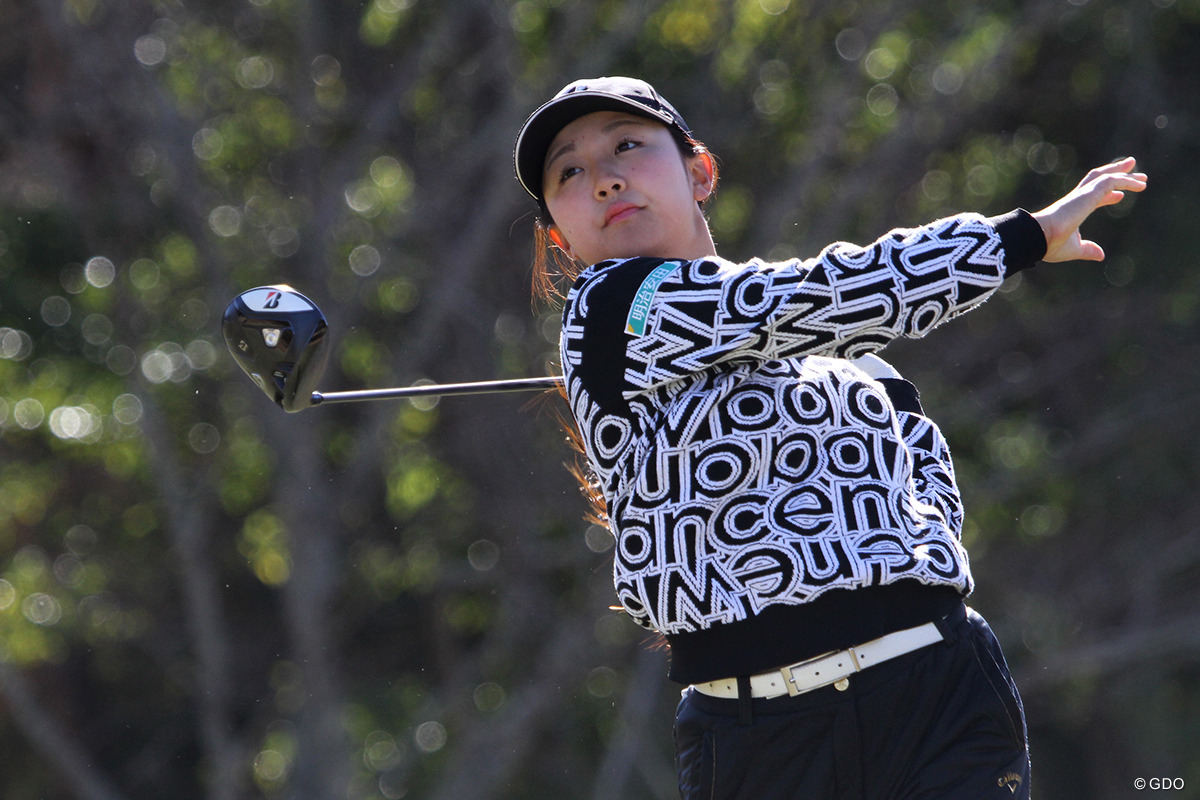 単独首位から「77」で新人戦Vを逃した伊藤愛華