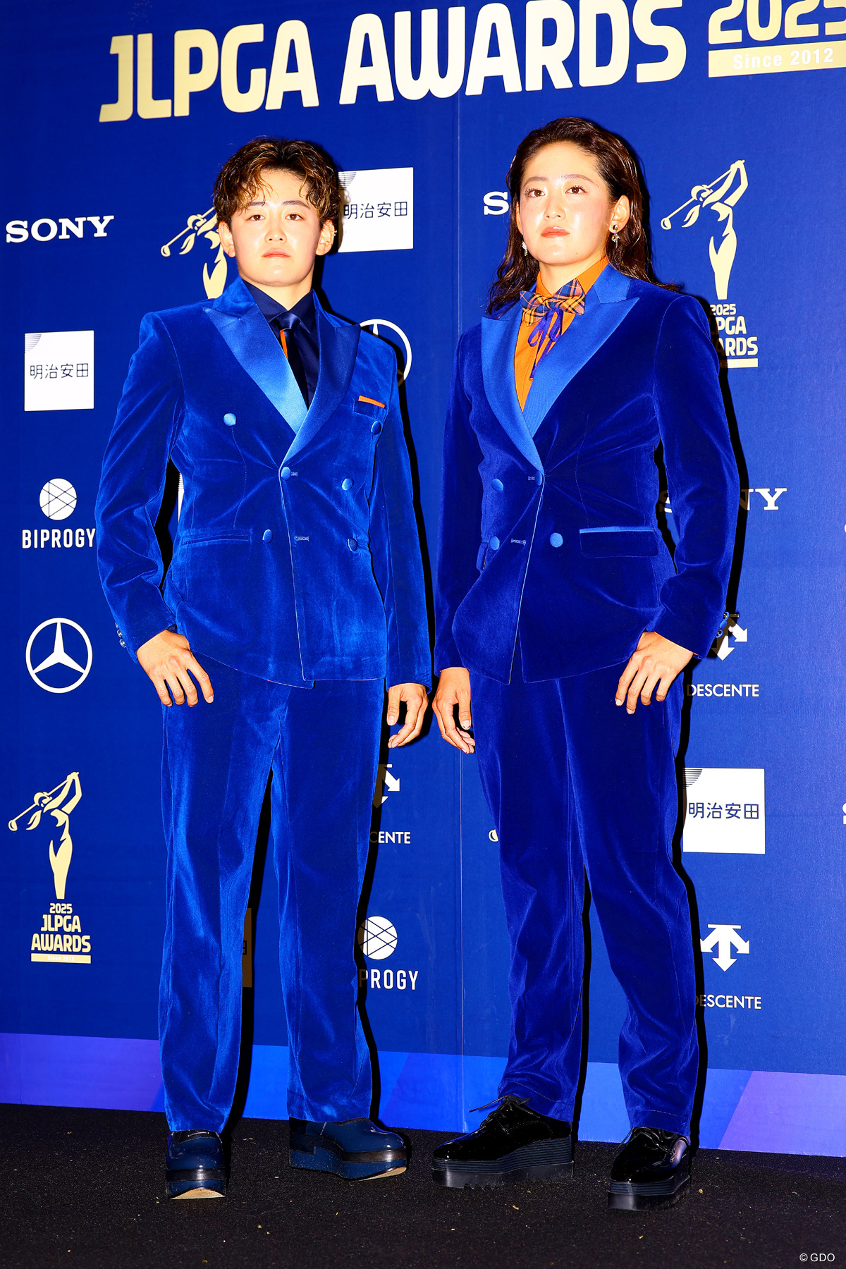 岩井姉妹は毎度見事なツインズコーデ