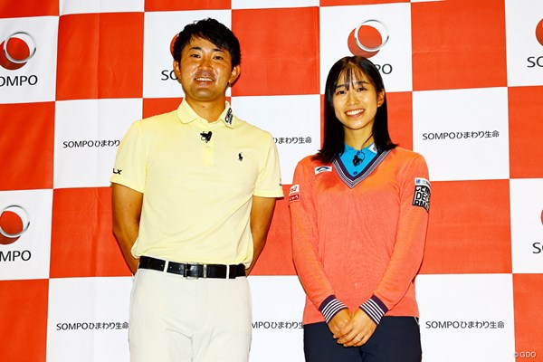 金谷拓実と吉本ここねが、SOMPOひまわり生命のイベントに夫婦で登場した