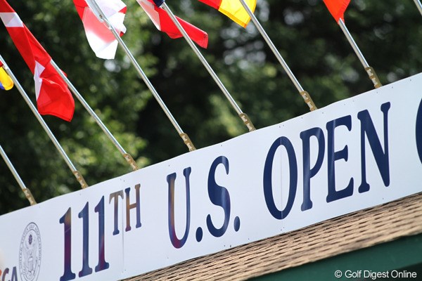 2011年 全米オープン 3日目 全米オープンのボード 111回を数える今大会、明日の表彰式では往年の名選手ケン・ベンチュリがトロフィーを授与します