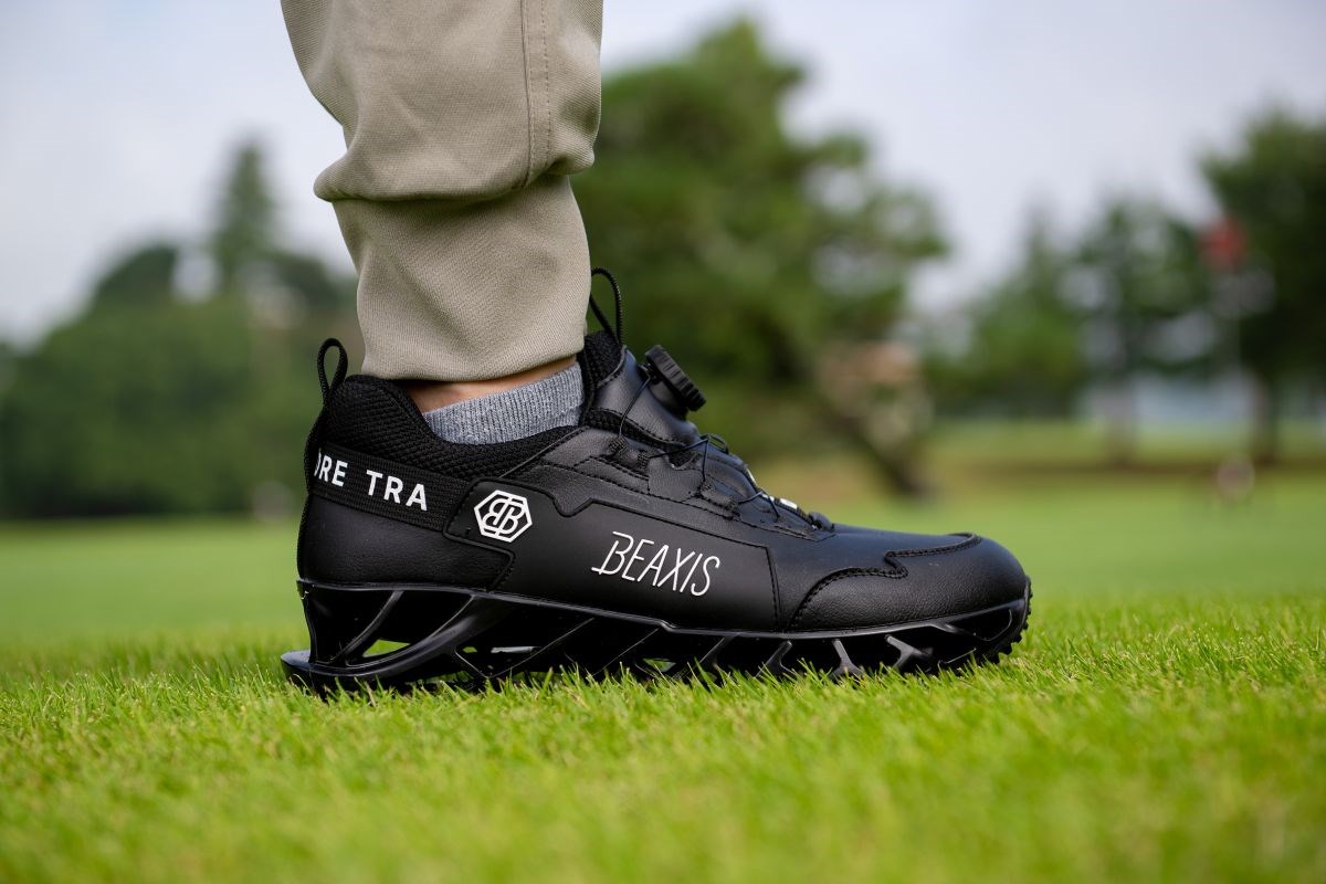 2025秋冬 新作ゴルフシューズ試し履きレポート ビーアクシス バラスコアターフ