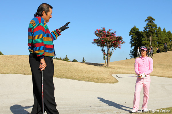 尾崎将司さんに指導を受ける石川遼
