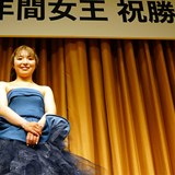 家族葬に立ち会って感謝の見送り 佐久間朱莉はジャンボ尾崎さんと“最後の約束”を胸に