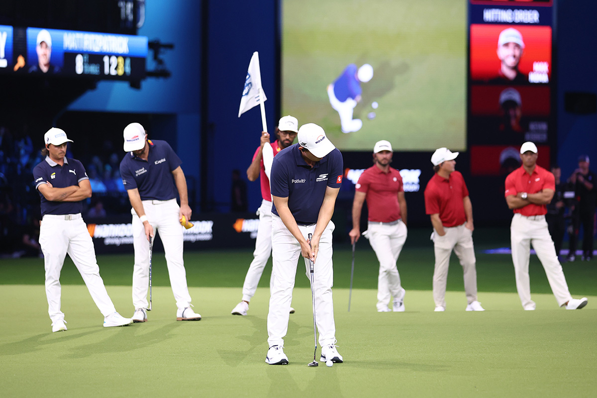 タイガー・ウッズ（右端）のサポートもむなしく、ジュピターリンクスはニューヨークに敗れた（TGL）