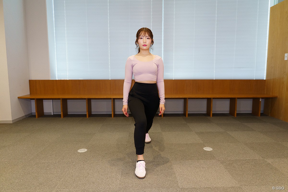 スイングのキレが増し増しに！「足の入れ替えジャンプ」／冬の飛距離UPブートキャンプVol.2