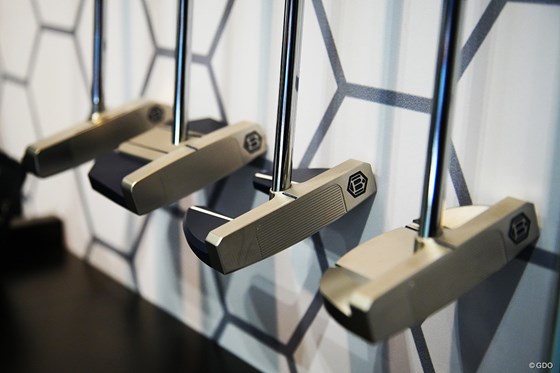 2機種→4機種に