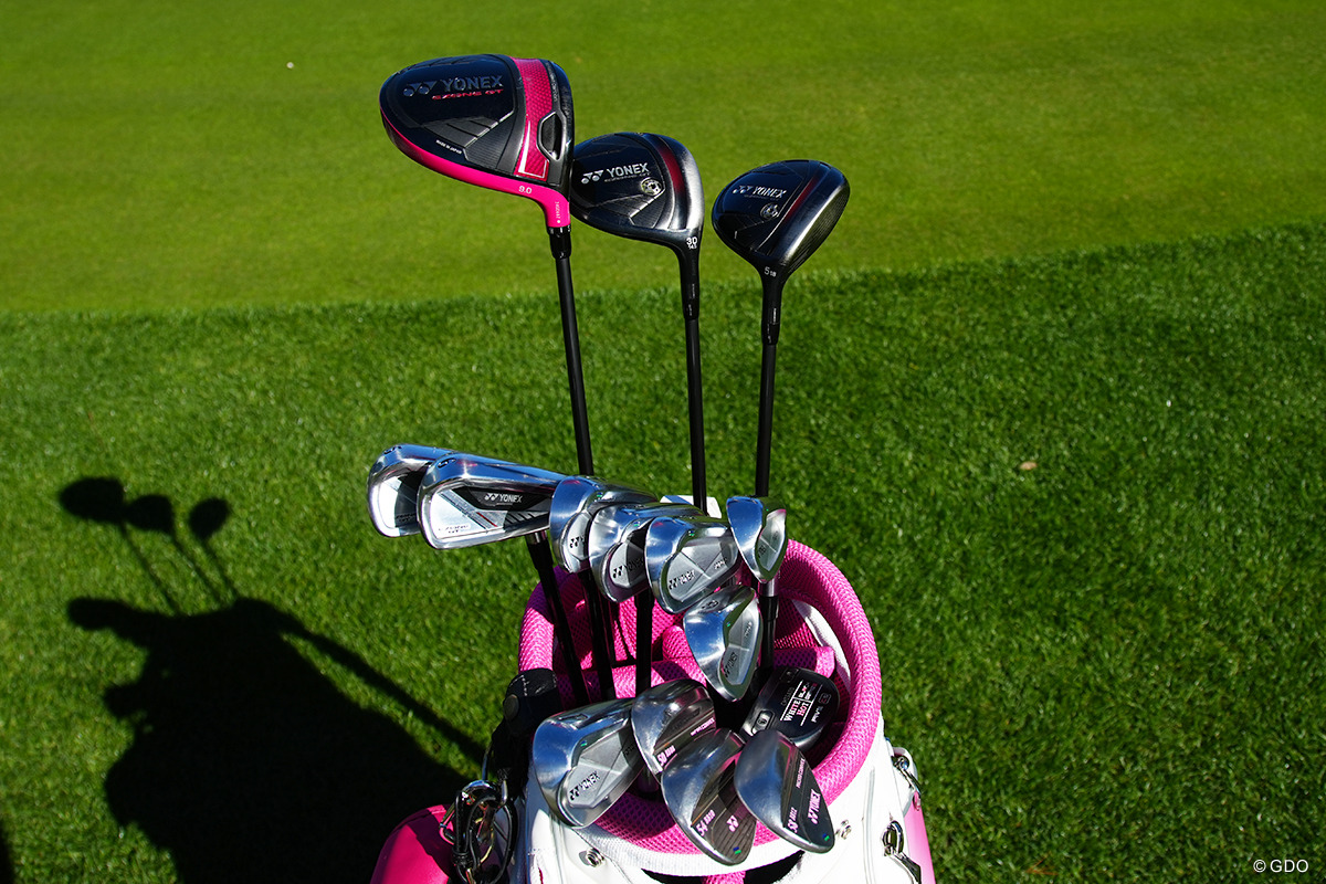 ピンクを基調とした最新の14本