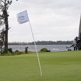 強風、極寒の大荒れ開幕戦 20分待っても打てない17番 竹田麗央は「服が足りない…」