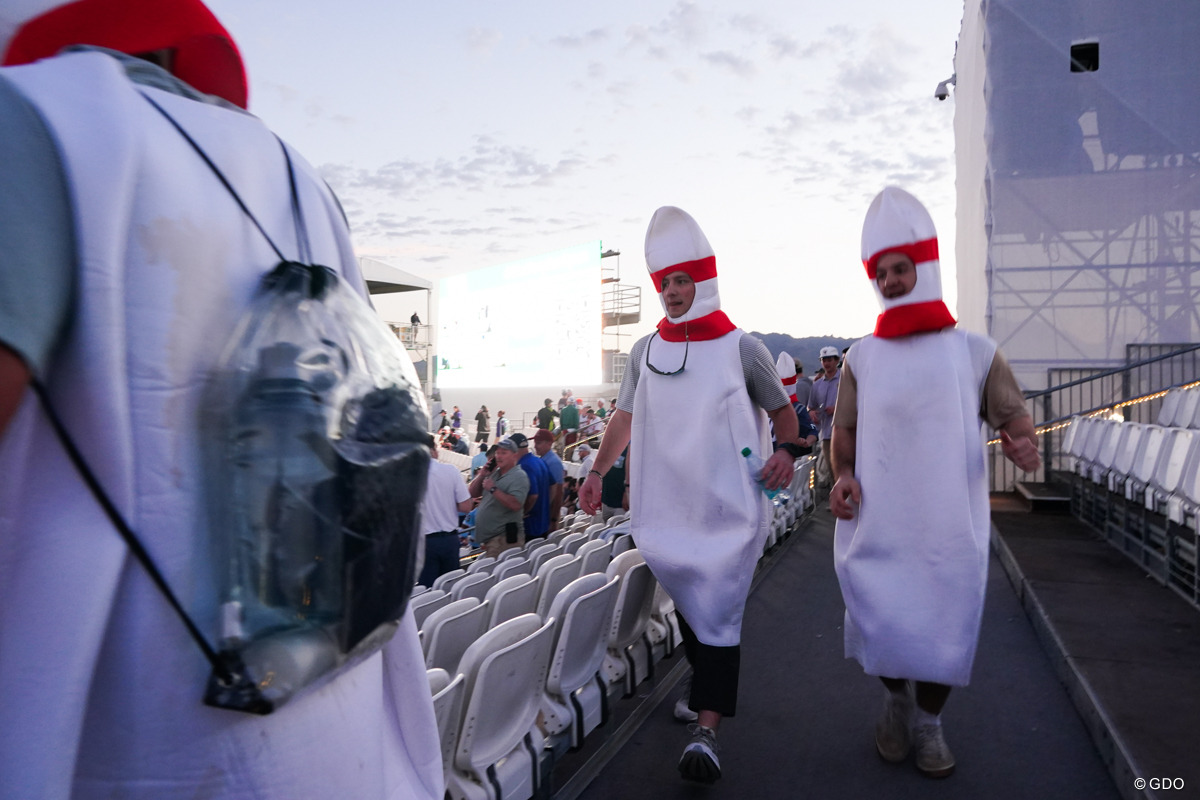 なぜボーリングのピン…