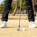 冬は冬の打ち方 アイアン不調は“ヘッドの入れ方”で解決 伊藤愛華