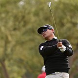 「あと2日間、死ぬ気で頑張ります」久常涼が通算15アンダー首位ターン 松山英樹は5打差10位