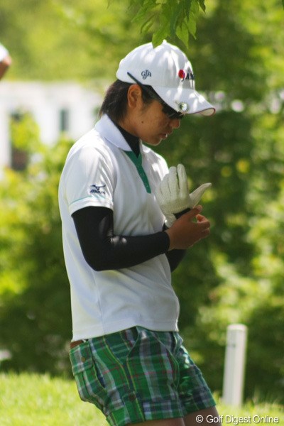 2011年 日本女子アマチュアゴルフ選手権競技 4日目 比嘉真美子 準決勝で堀奈津佳を破り、決勝に進んだ比嘉真美子
