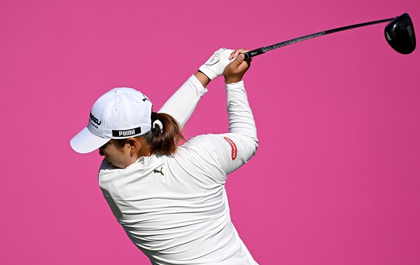 イオンスポーツ特集 メジャー覇者の西郷はジュニア時代からゼロフィットのインスパイラルグローブを愛用。勝利を積み重ねる武器になっている（Getty Images)