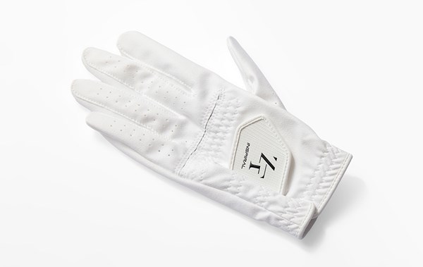 イオンスポーツ特集 着用してみると素材や手触りの良さなど、メーカーのこだわりがわかる（提供：イオンスポーツ）