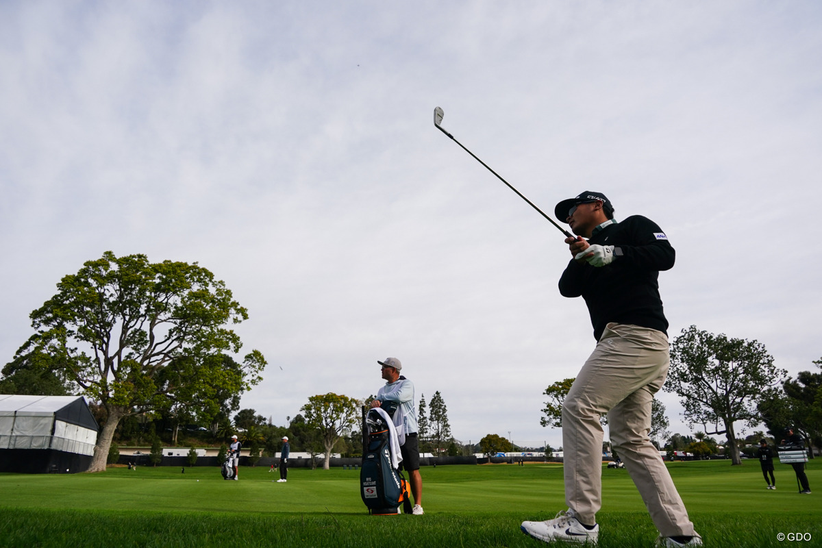 この日は合計21ホールをプレー