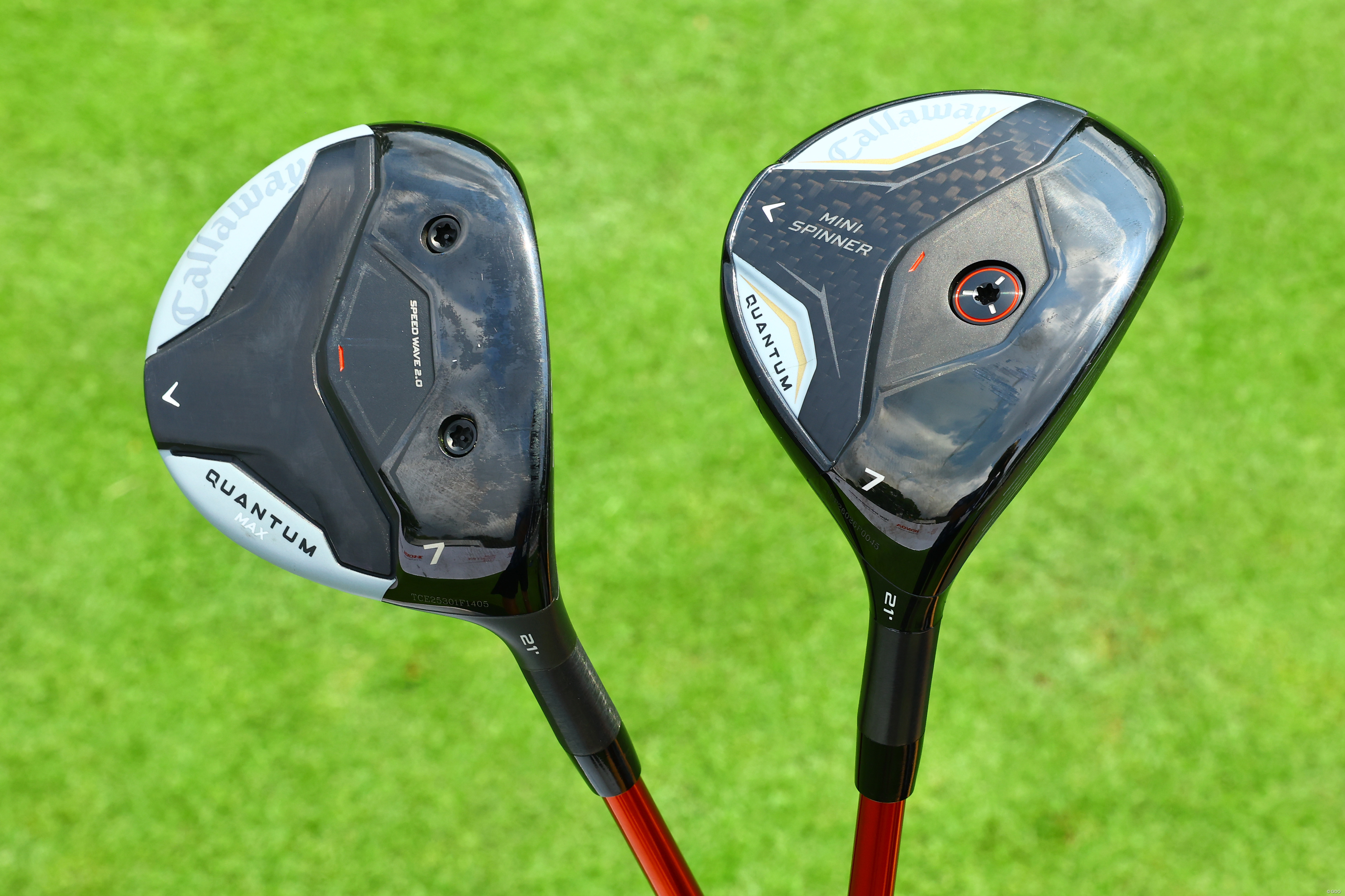 出番はこの先？未発表の7W（右）も持参した