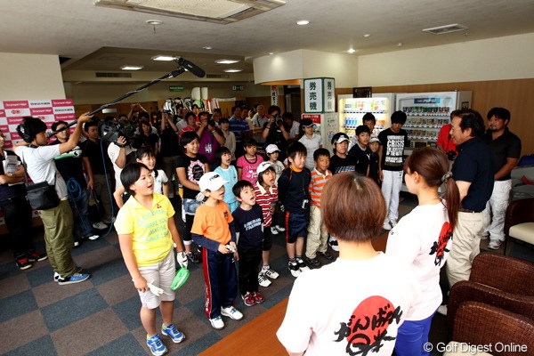2011年 「さくらワンダーランド」チャリティイベント 横峯さくら＆横峯瑠依