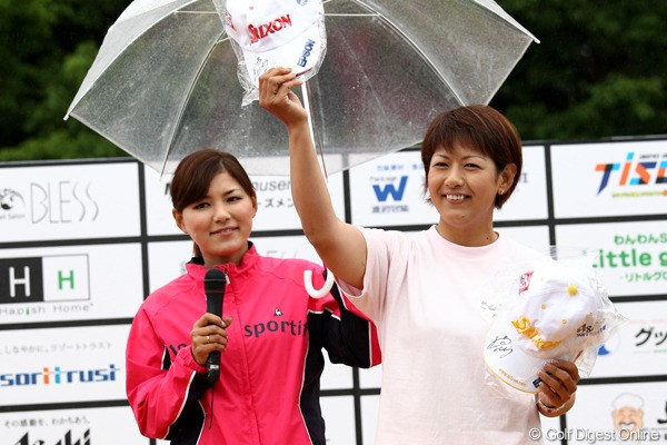 2011年 「さくらワンダーランド」チャリティイベント 横峯さくら＆横峯瑠依