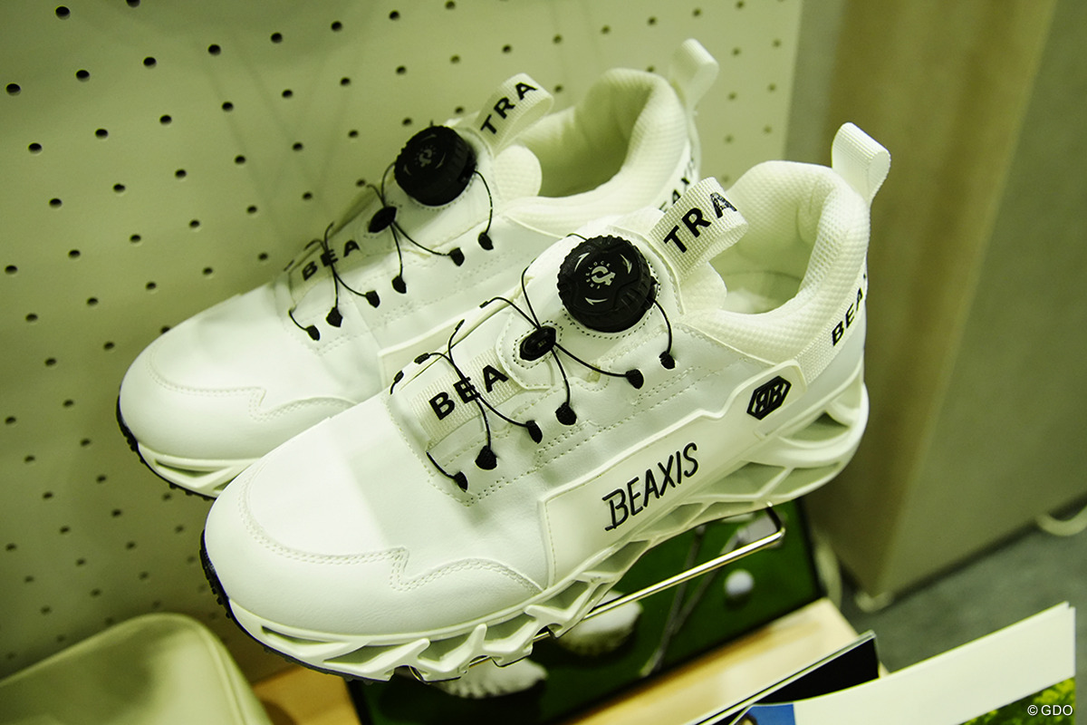 ビーアクシスのシューズ 2026年 ジャパンゴルフフェア BEAXIS