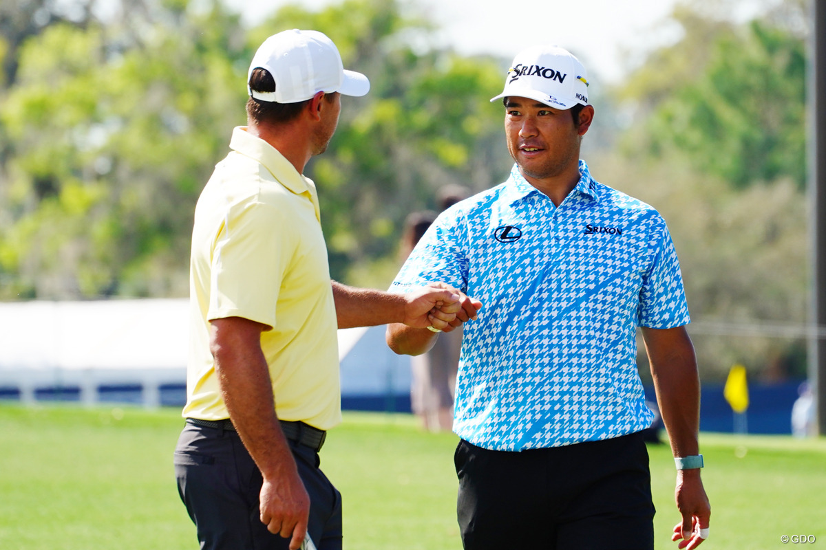 開幕2日前には松山英樹（右）とグータッチ 2026年 ザ・プレーヤーズ選手権 事前 ブルックス・ケプカ 松山英樹