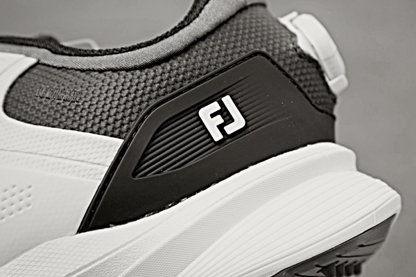 老舗シューズメーカー「FJ」が据える世界戦略とは？ “感覚”と“データ