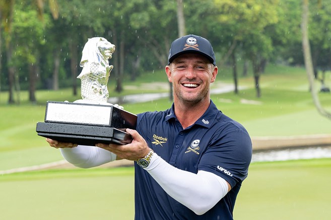 デシャンボーが逆転でLIV4勝目 浅地洋佑39位