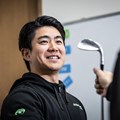 ゴルフテック六本木店ではタイトリストのフィッティングアプリを使ったフィッティングを行っている