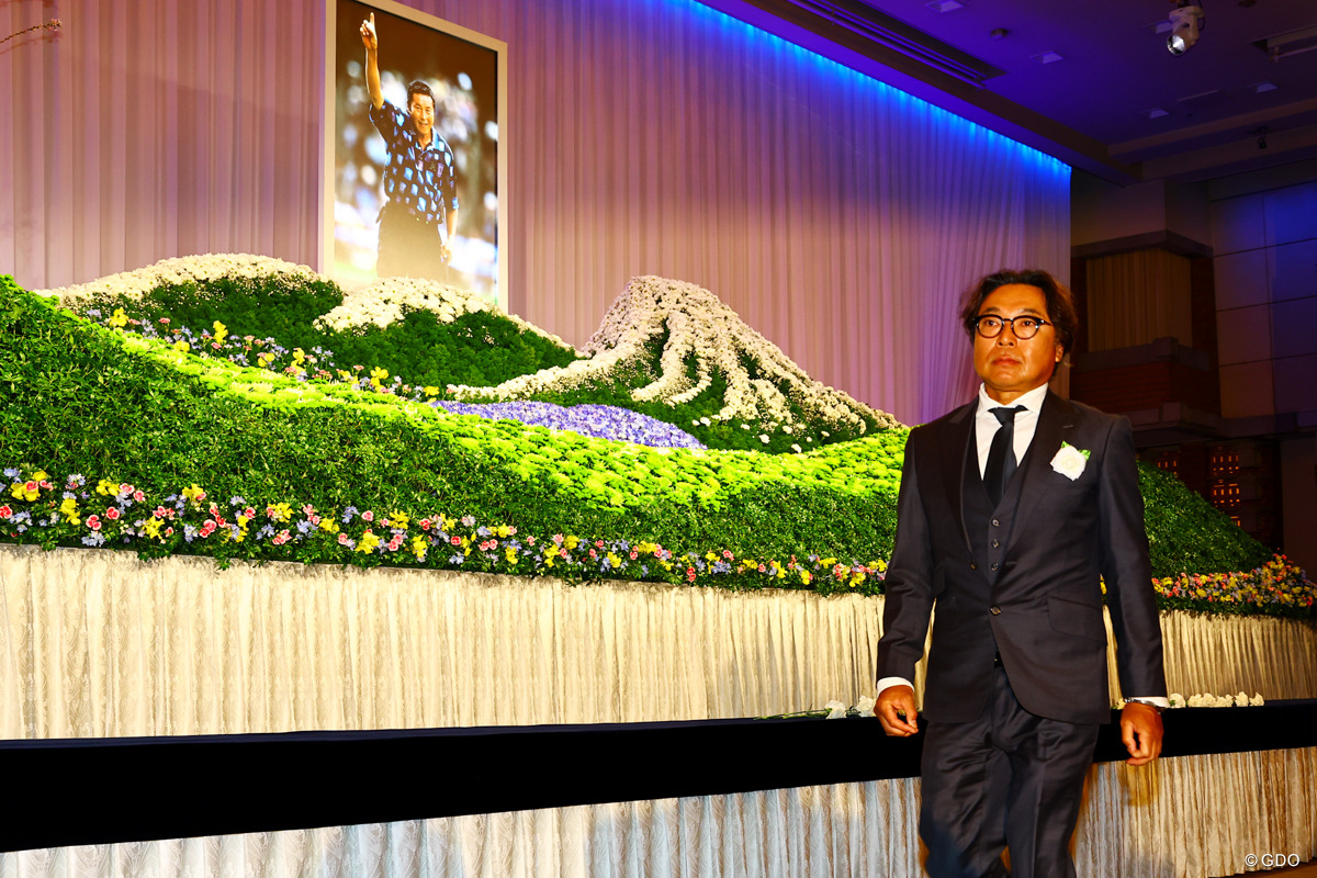 片山晋呉も献花に駆けつけた 2026年 尾崎将司さん「お別れの会」 片山晋呉