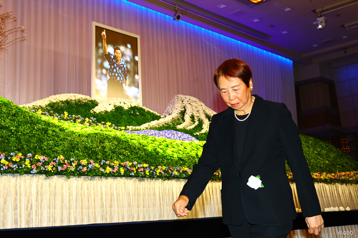 国内ツアーにおいて尾崎将司さんと一時代を築いた 2026年 尾崎将司さん「お別れの会」 樋口久子