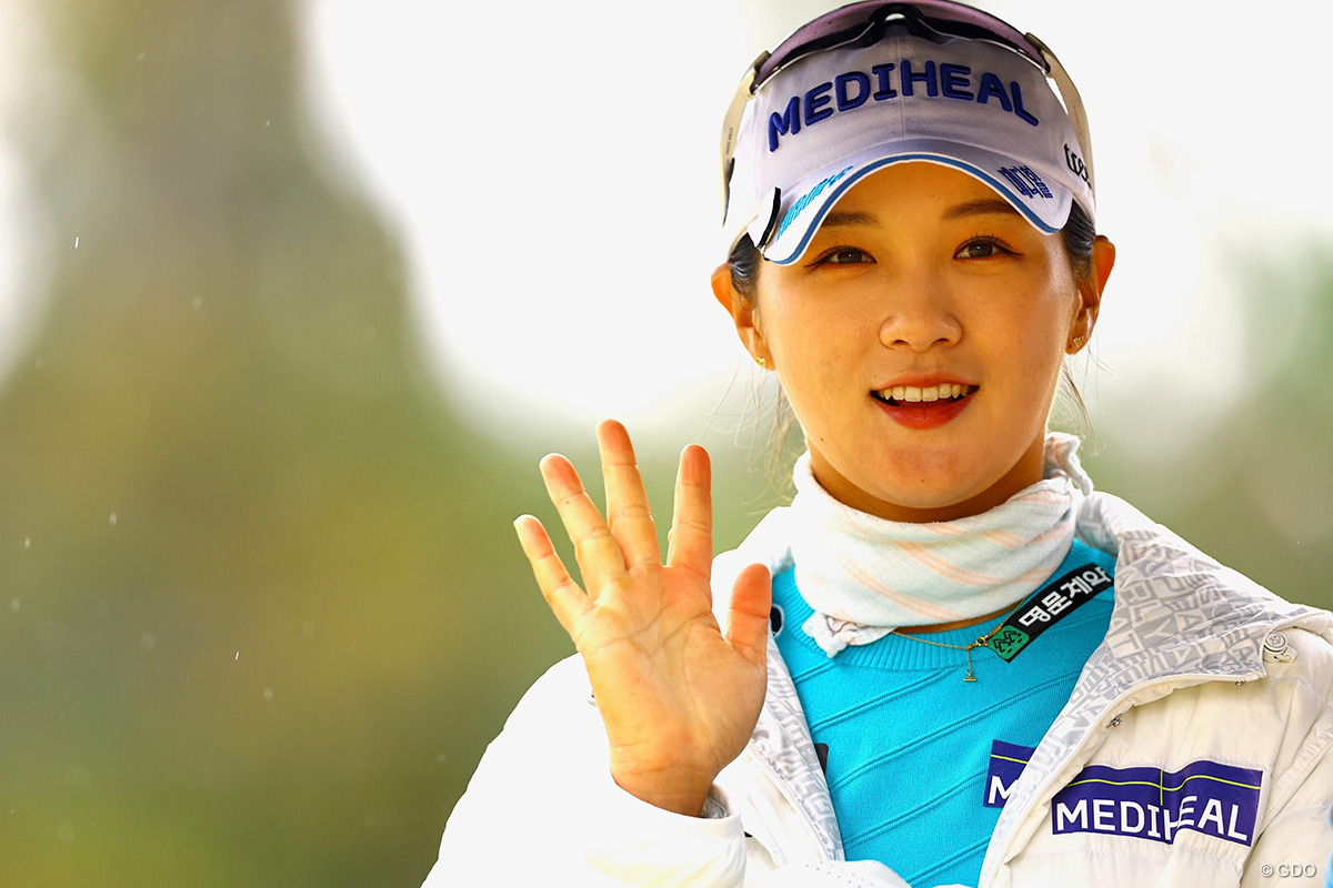 パク・ヒョンギョン首位発進 好調の佐久間朱莉が1打差2位