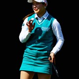 鮮やかな緑のウェアでV争い 吉田鈴が今週の“勝負カラー”を前倒ししたワケ