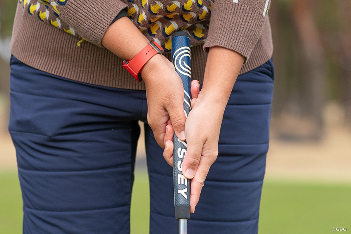 小学校4年生から続けるクロスハンドグリップの利点とは【青木瀬令奈のThe Putting World#7】