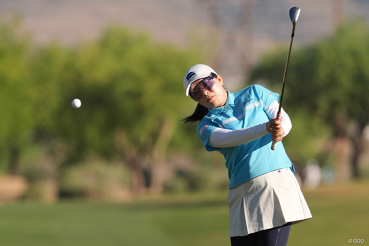 【速報】勝みなみ2R「66」で首位に並ぶ 渋野日向子は通過圏外で終了