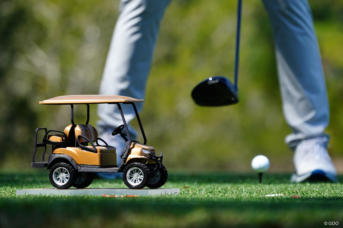 厳しいお財布事情…米下部選手＆キャディの宿泊サポート例／コーンフェリーツアーの景色