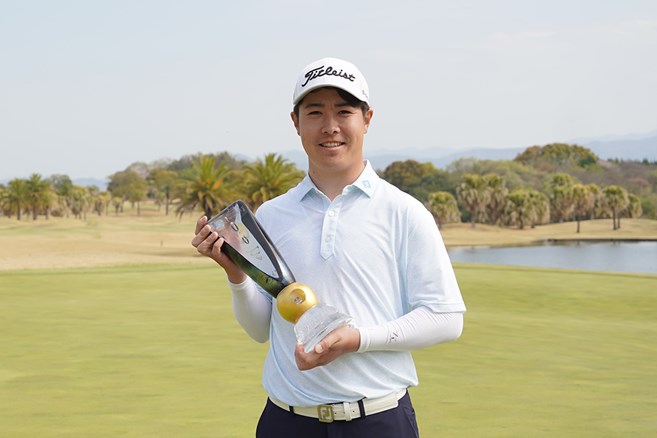 29歳の大内智文が開幕戦でプロ初優勝 4打差圧倒の完全V／国内男子下部
