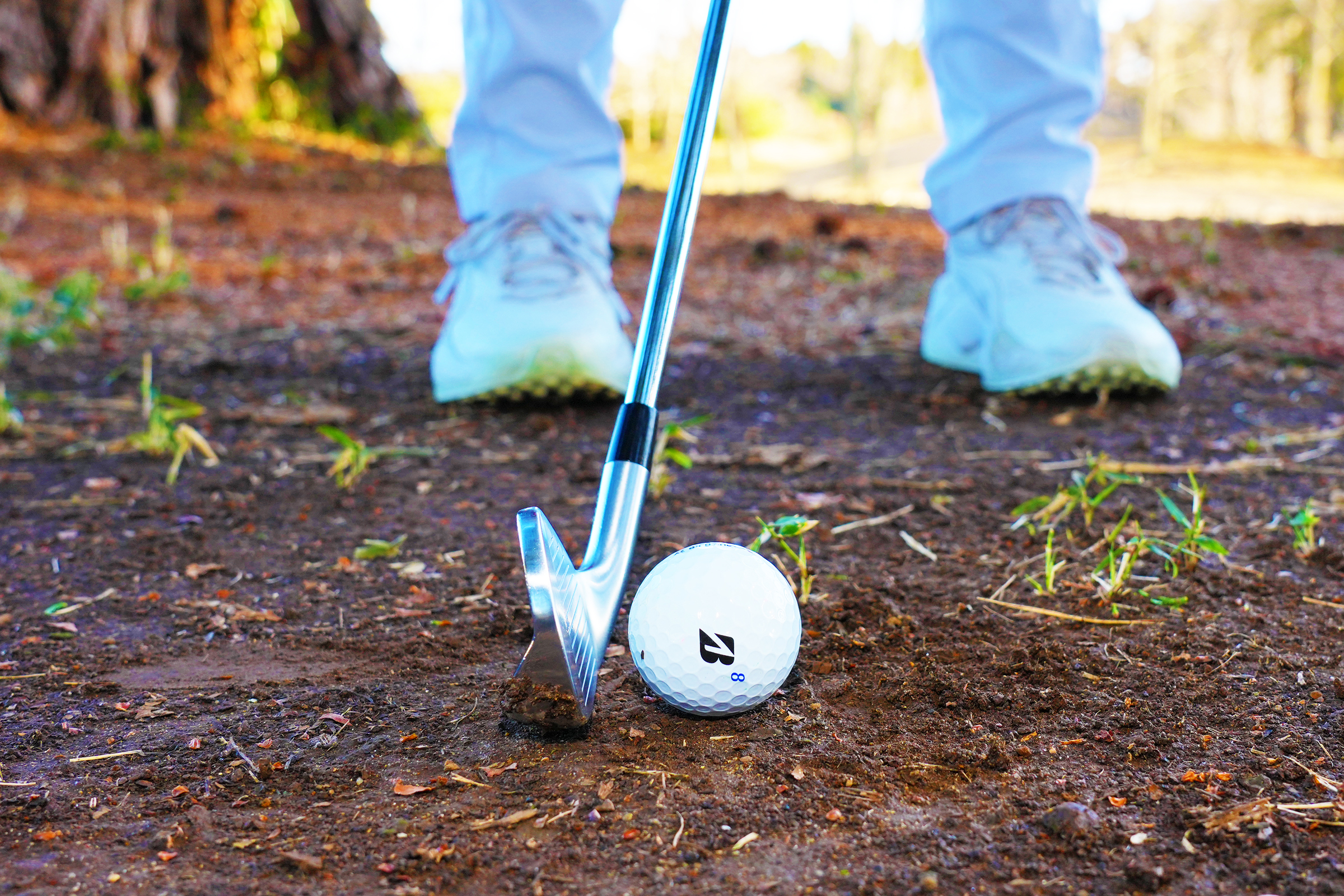 林の中のベアグラウンドから枝に当てない！ダフらない！ トラブルショットの最適解 平塚新夢